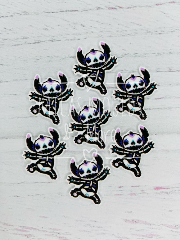 Skeleton Stitch Resin